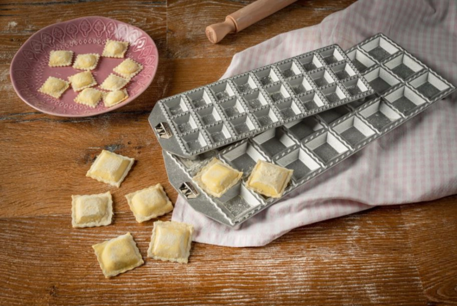 Ravioliform Imperia für 24 Ravioli