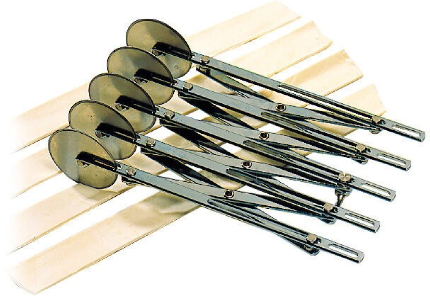 Ausziehbare Mehrfachschneiderolle