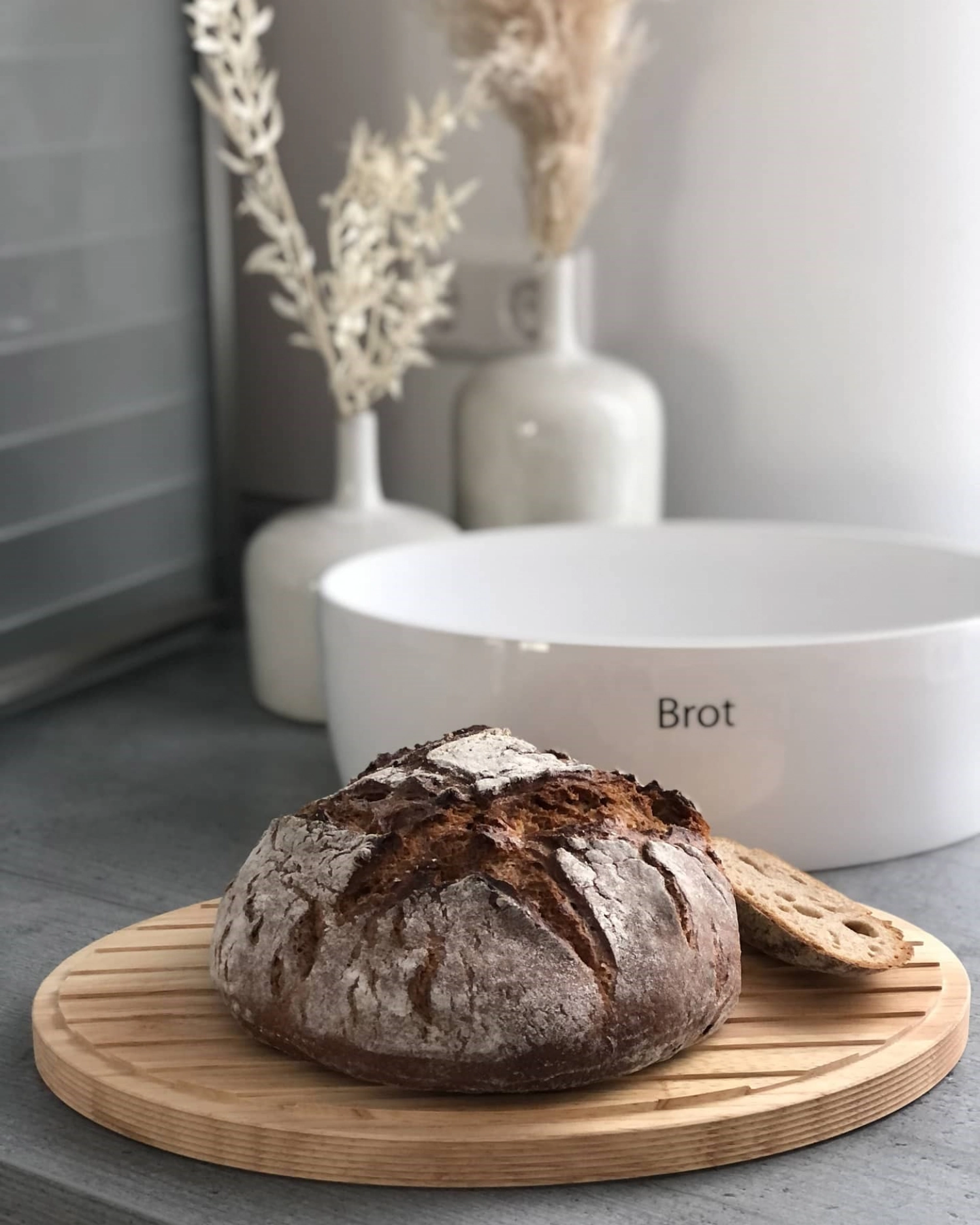 Pot à pain en céramique avec couvercle en bois, 30x23x13.5cm