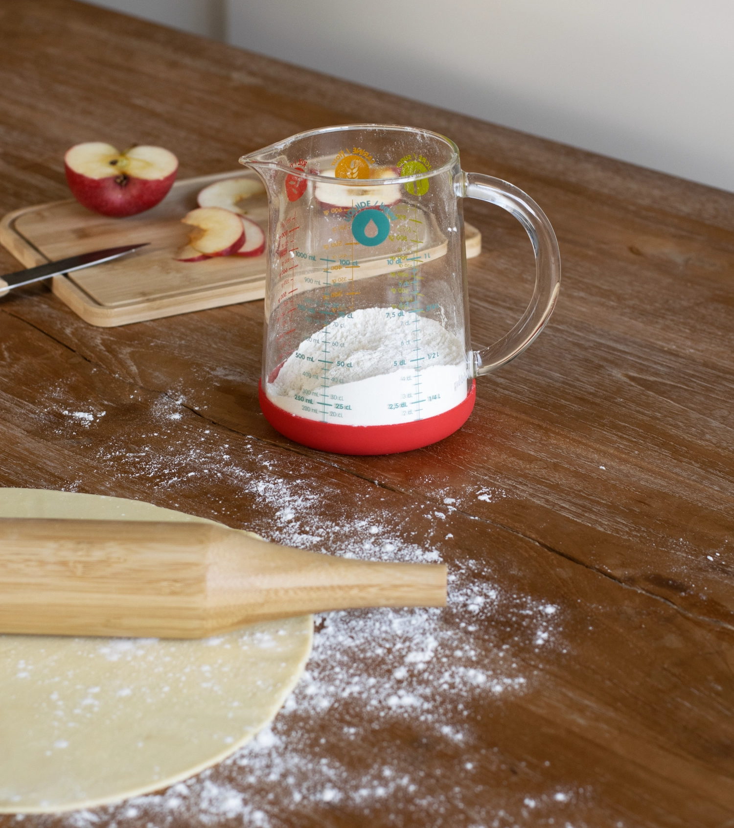 Messbecher mit Silikonboden