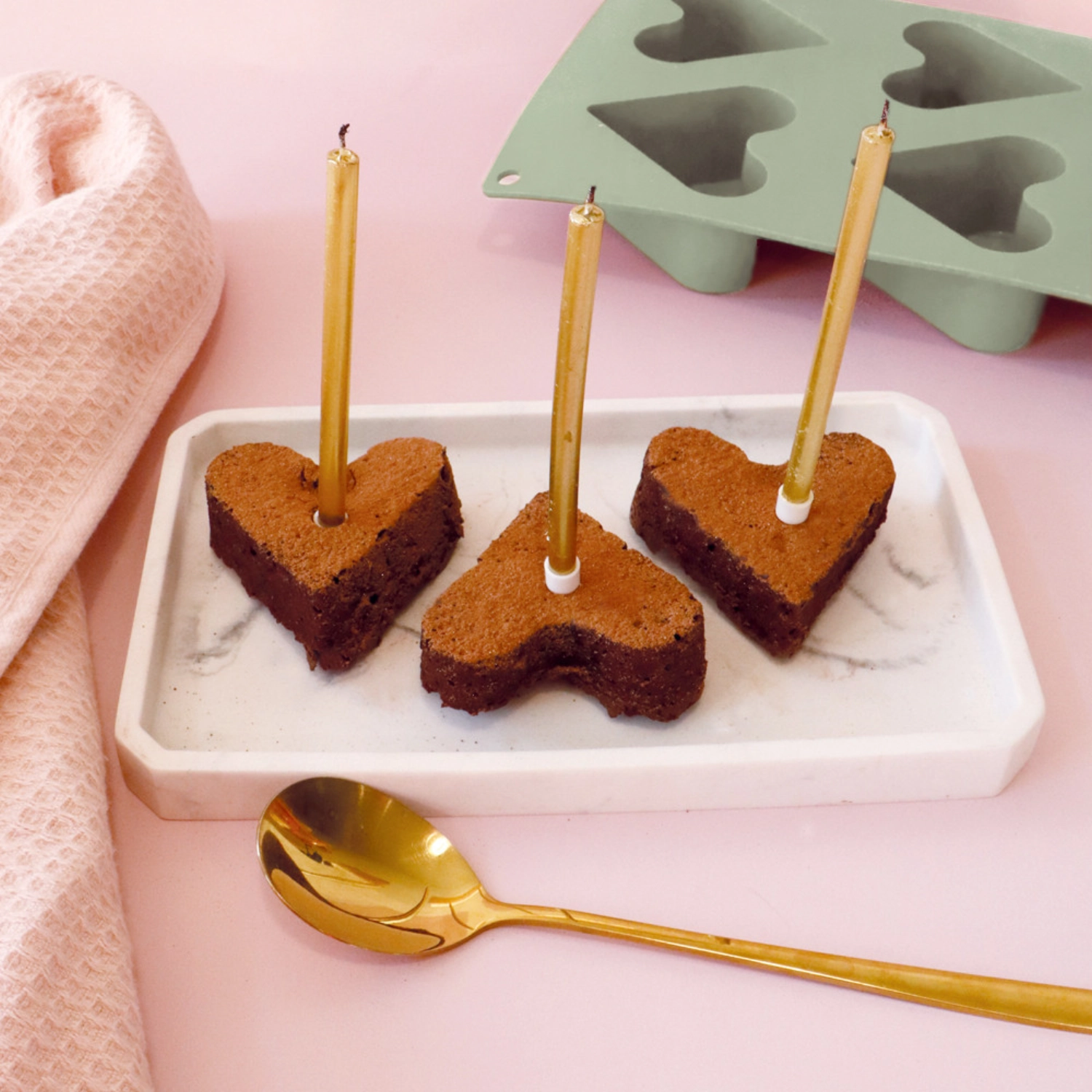 Moule en silicone 6 cœurs funfetti