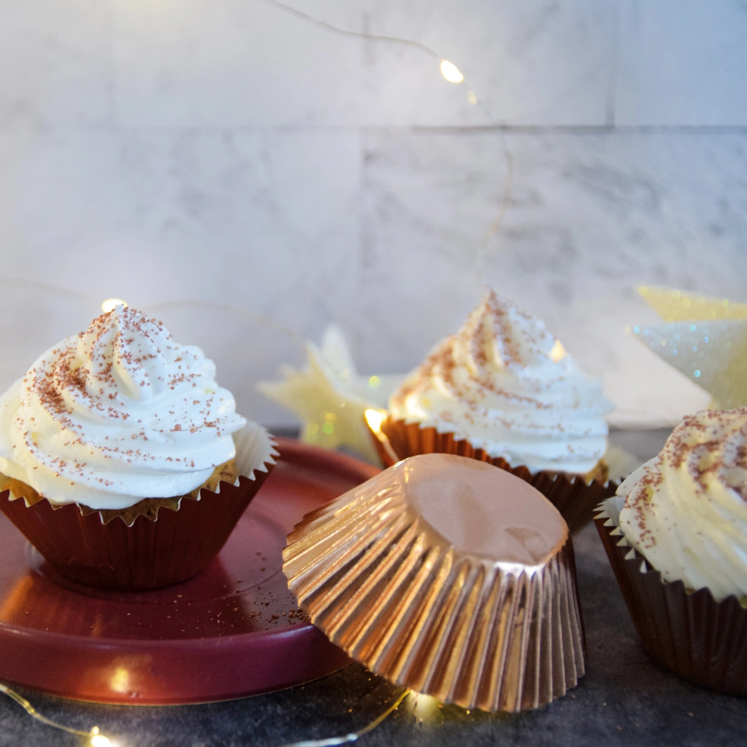 48 pcs. moules à cupcakes or rose