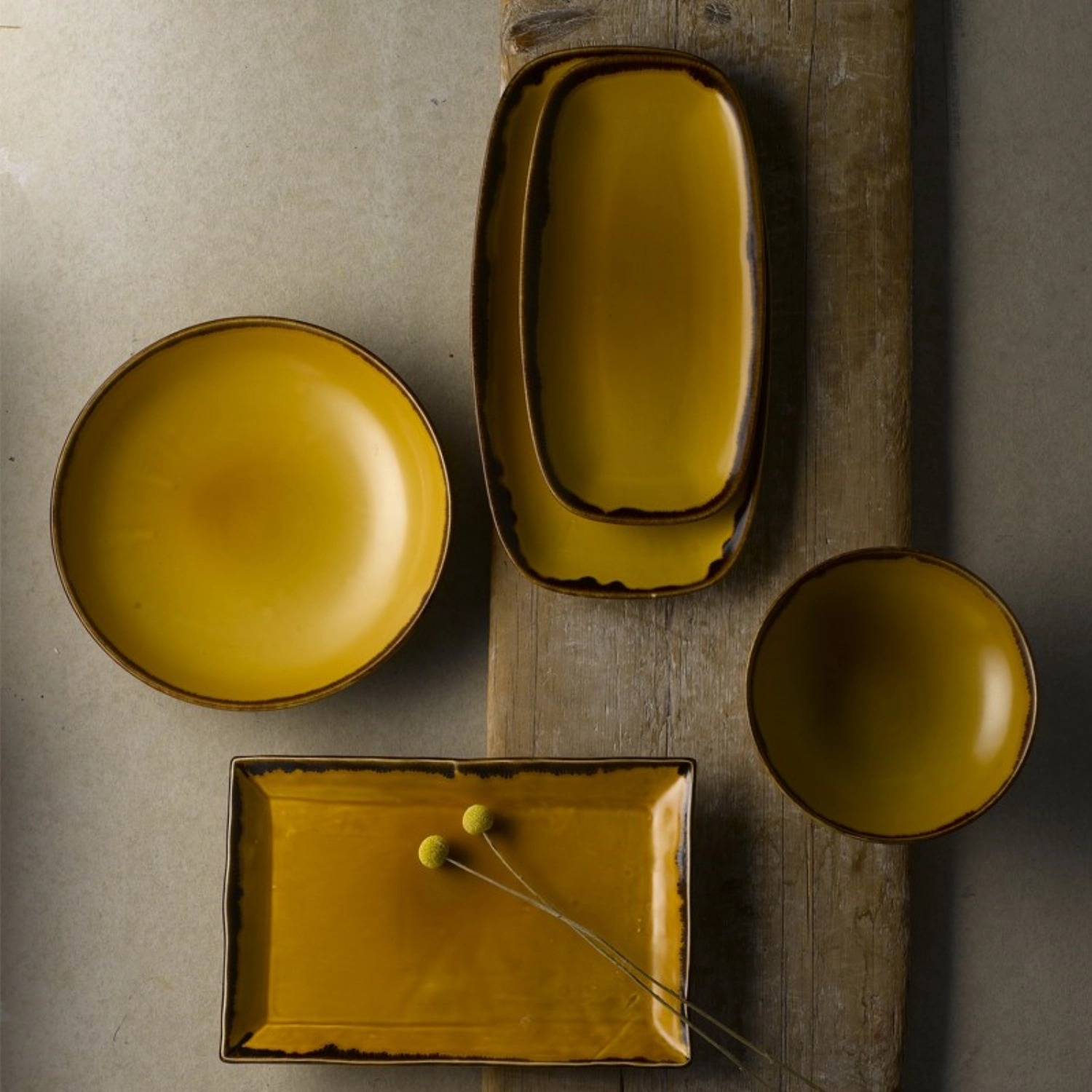 Harvest Mustard Walled Teller