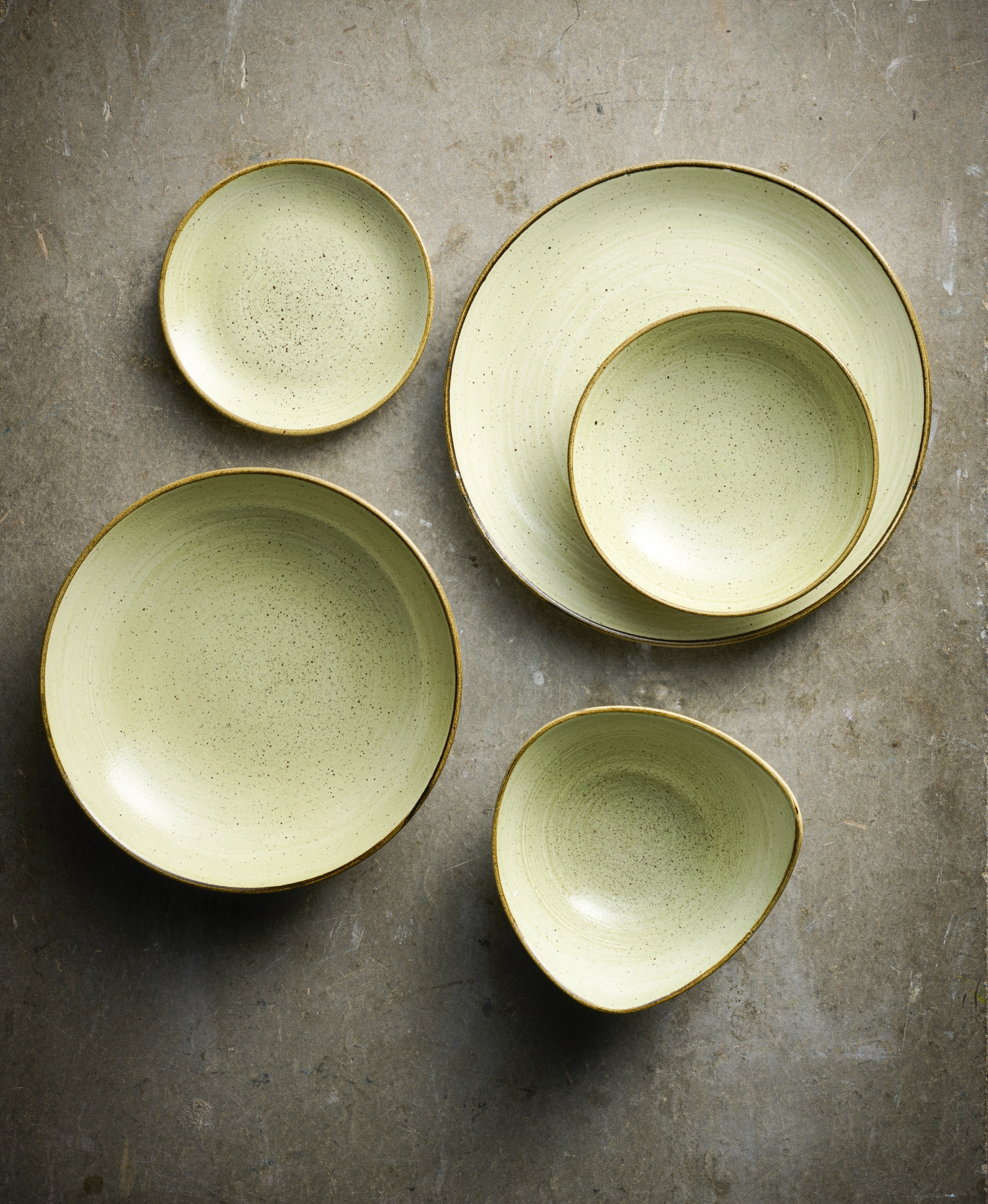 Stonecast Raw Green Coupe Assiette plate