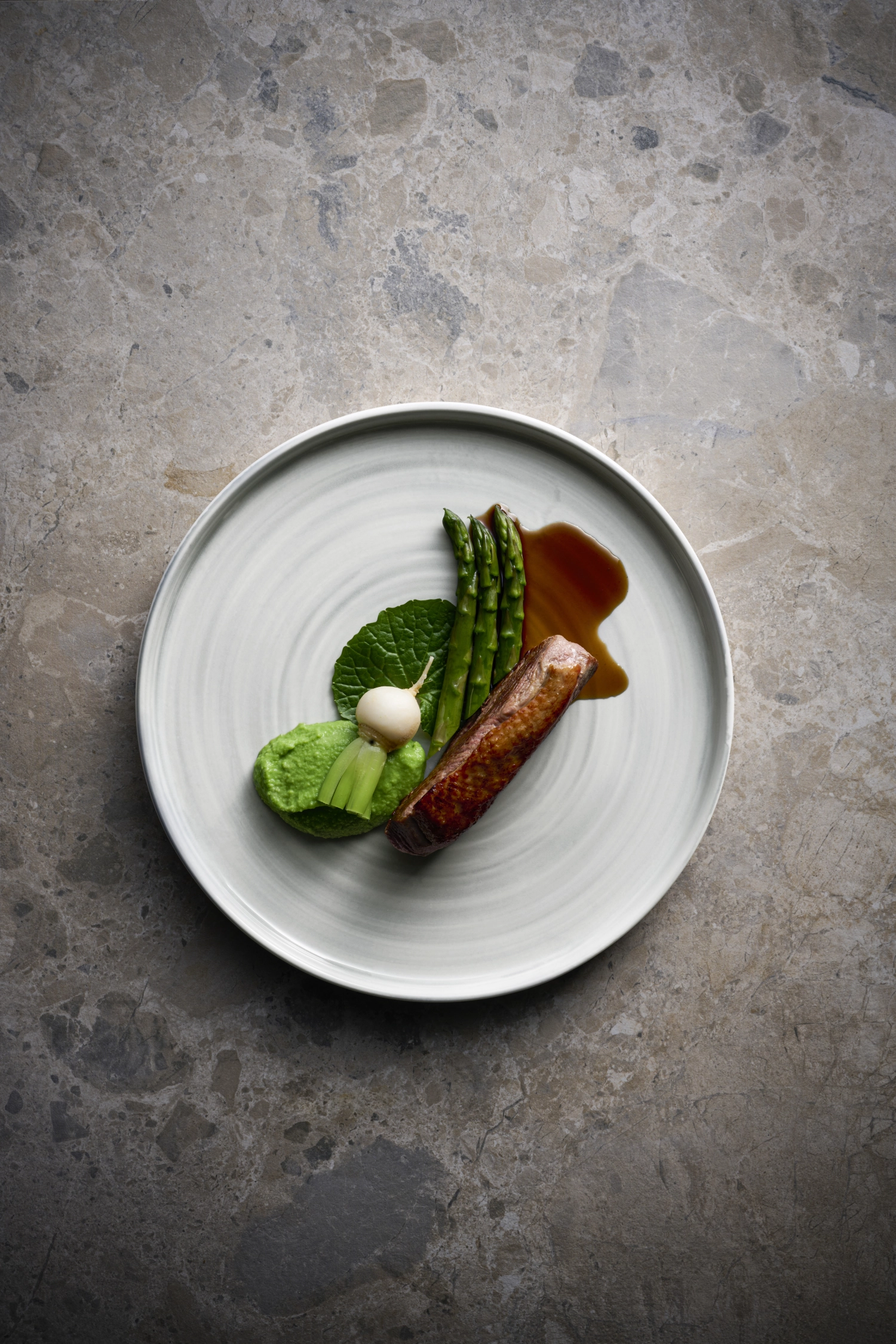 Stonecast Canvas Grey Walled Teller flach