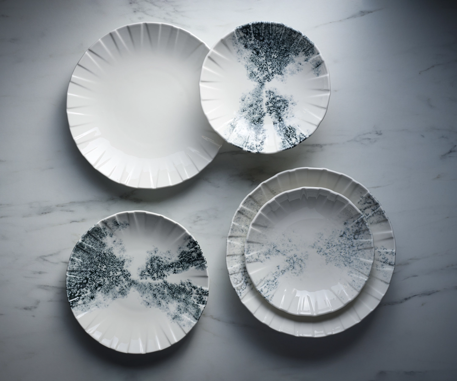 Alchemy Abstract Smoke Black Coupe Assiette plate
