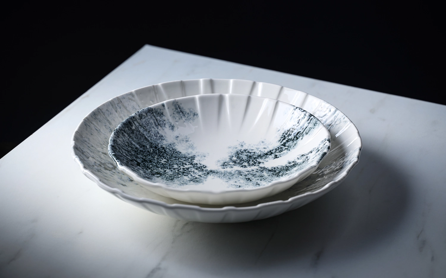 Alchemy Abstract Smoke Grey Coupe Assiette plate
