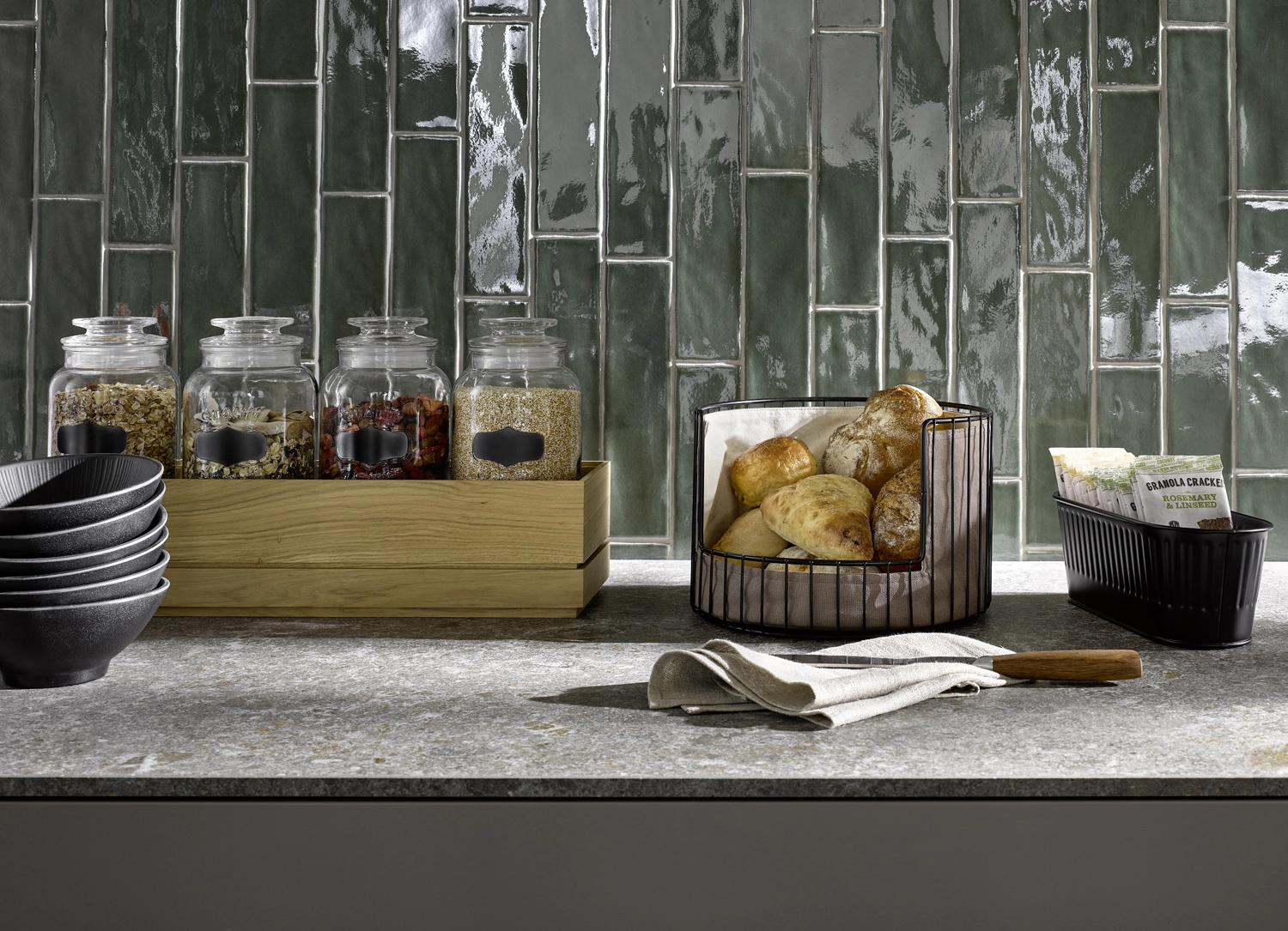 Brot- und Obstkorb mit Tasche