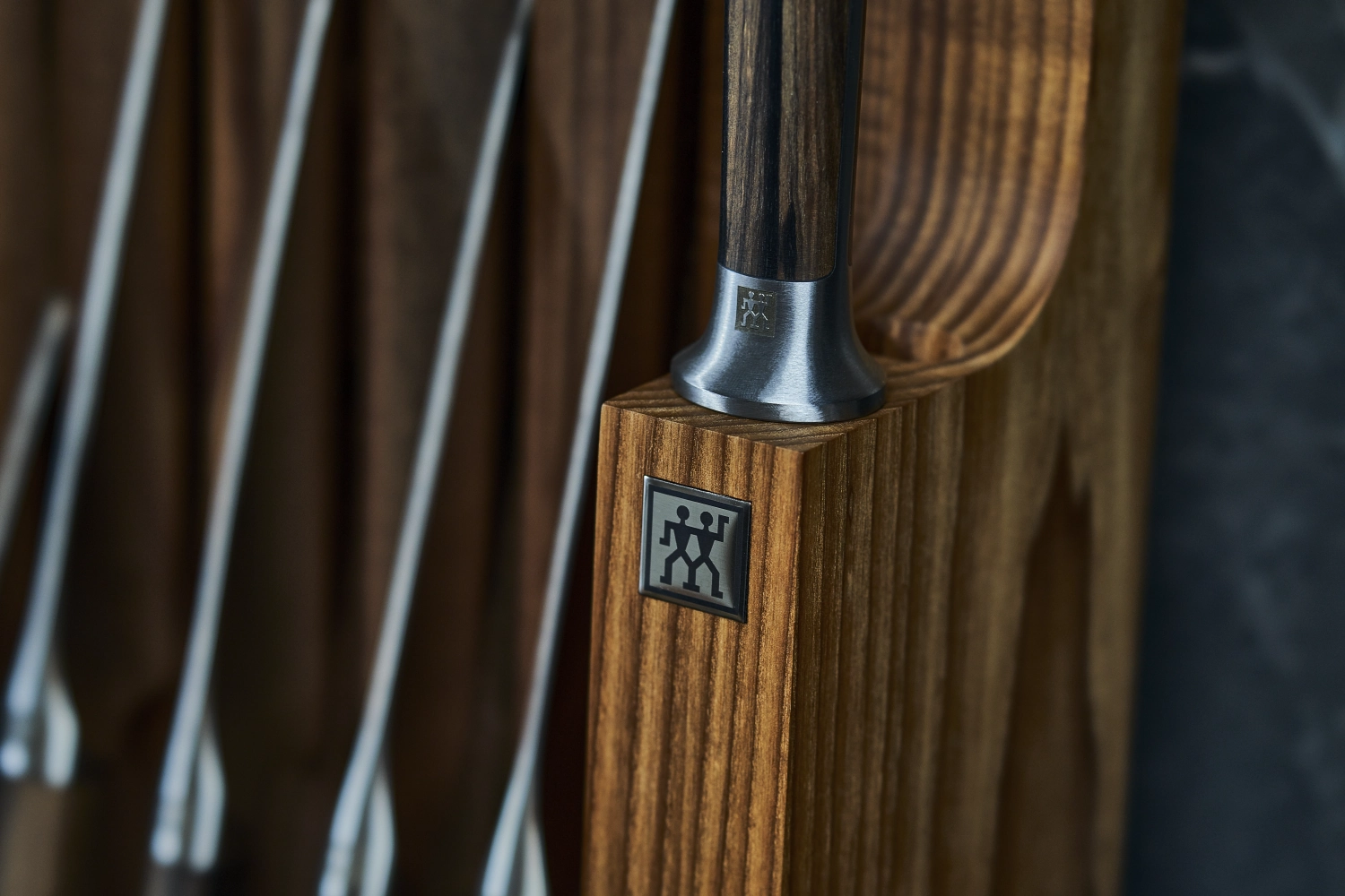 1731 Set de 7 blocs de couteaux en frêne