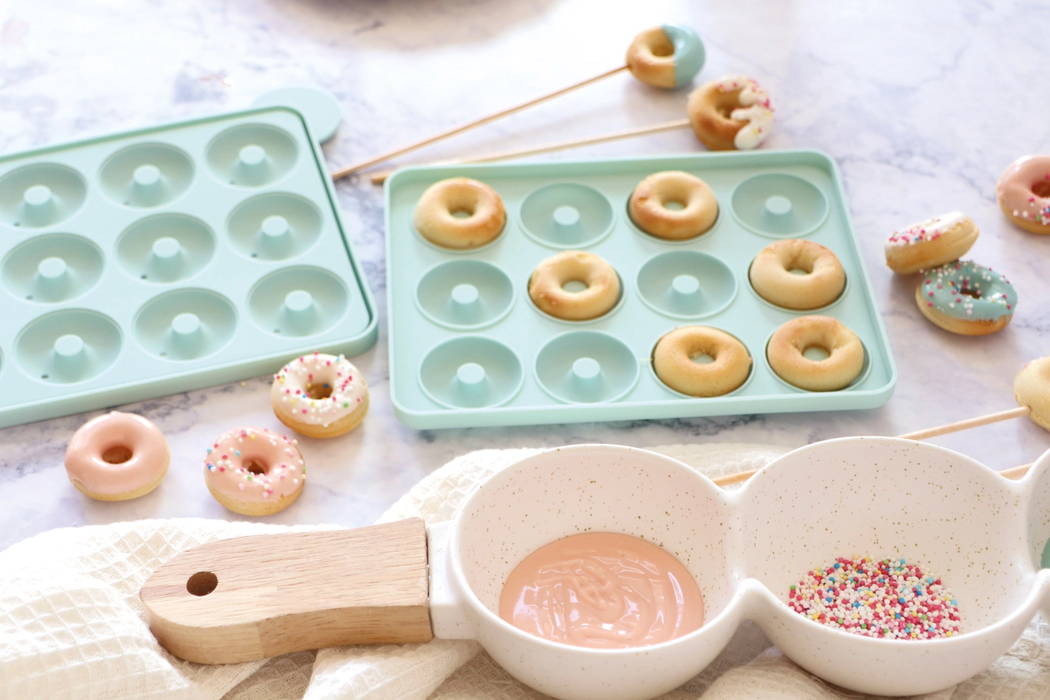 Moule à pâtisserie en silicone pour 12 mini-donuts