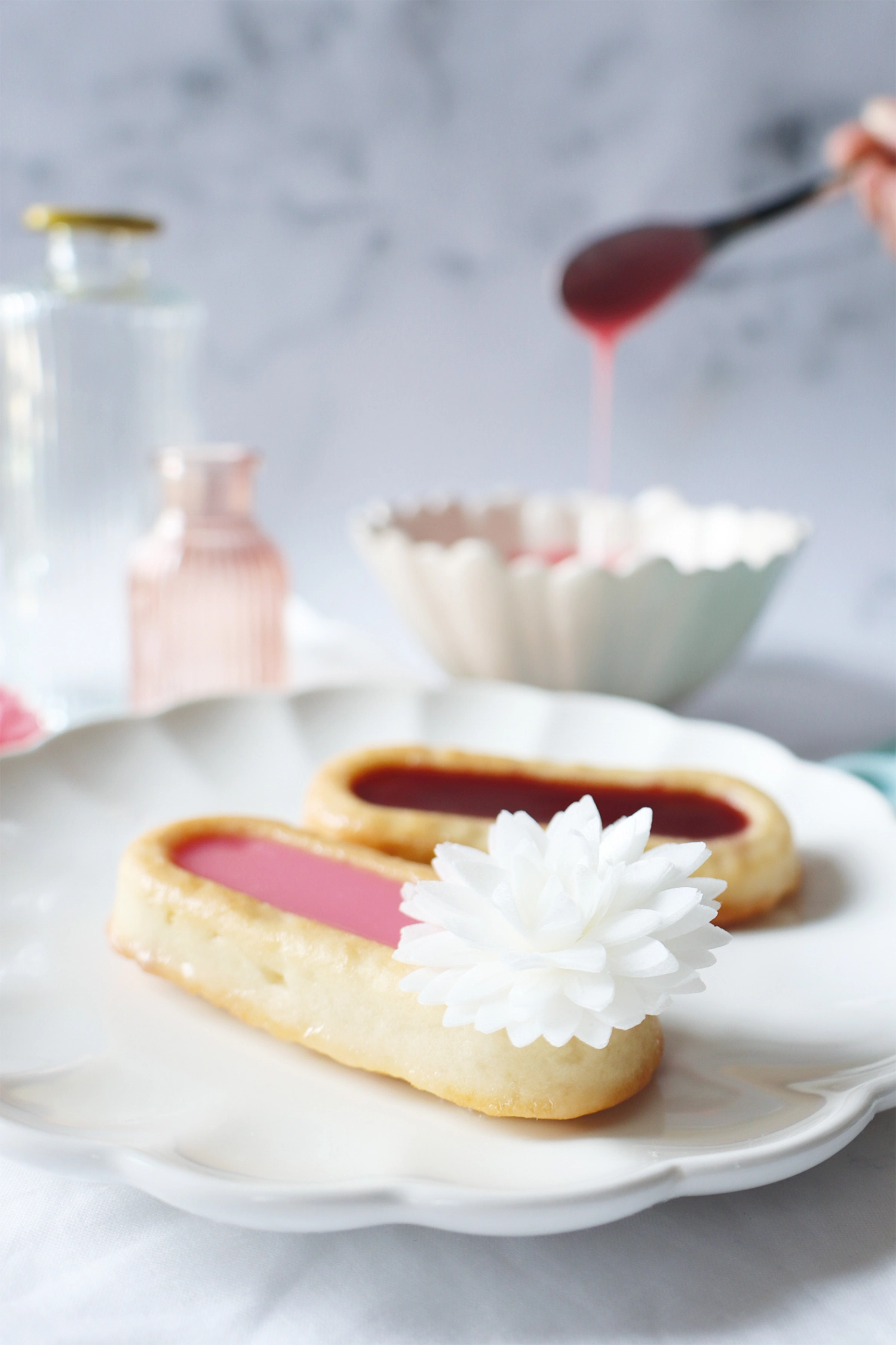 Lot de 5 dahlias en papier blanc
