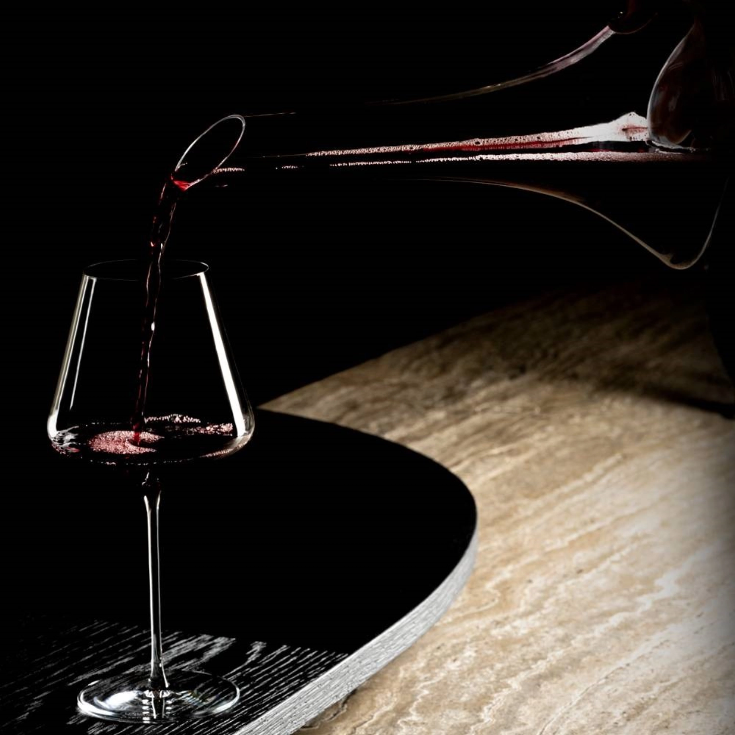 France 75cl carafe, mouth-blown