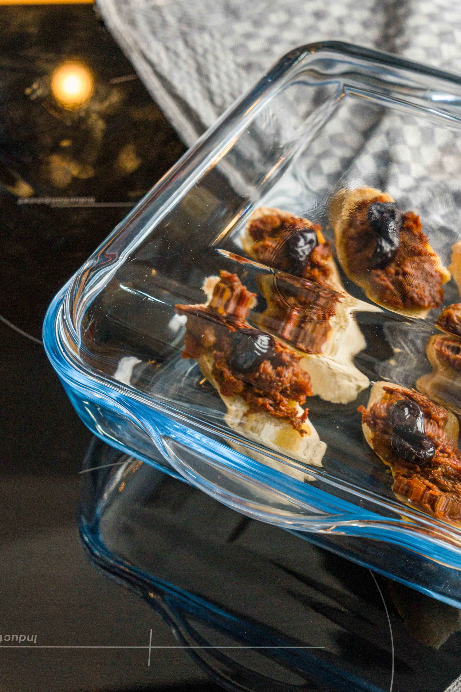 Auflaufform mit Deckel