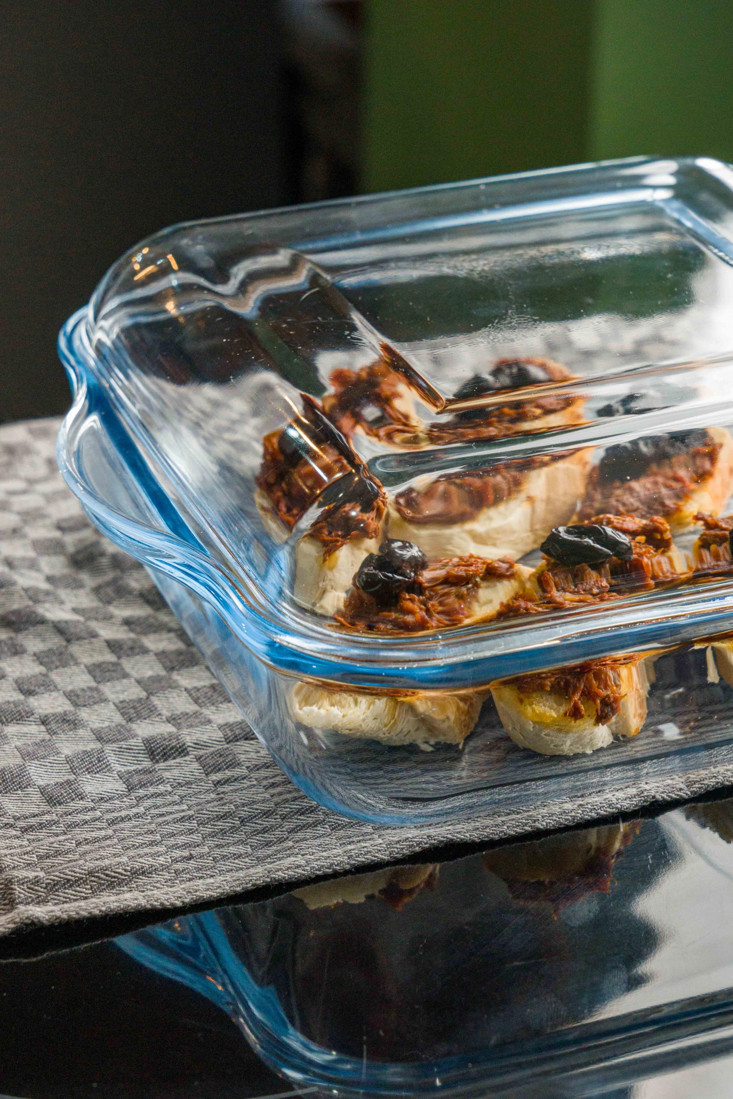 Auflaufform mit Deckel