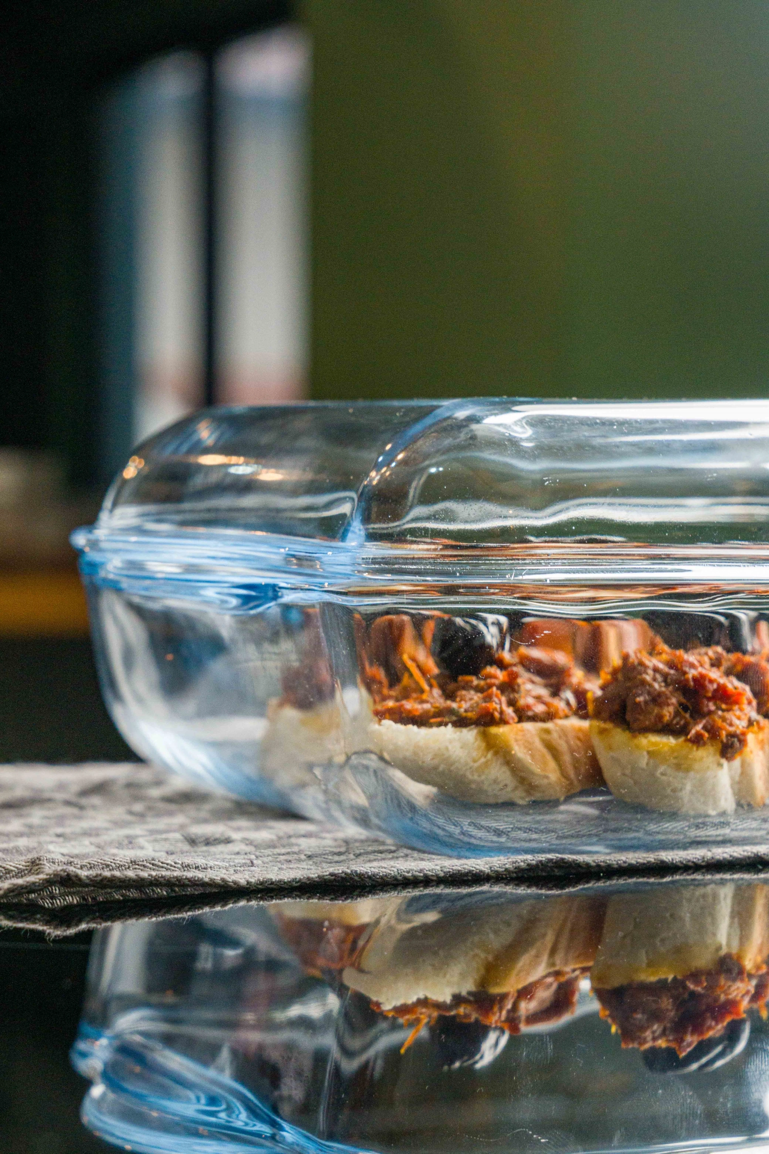 Auflaufform mit Deckel