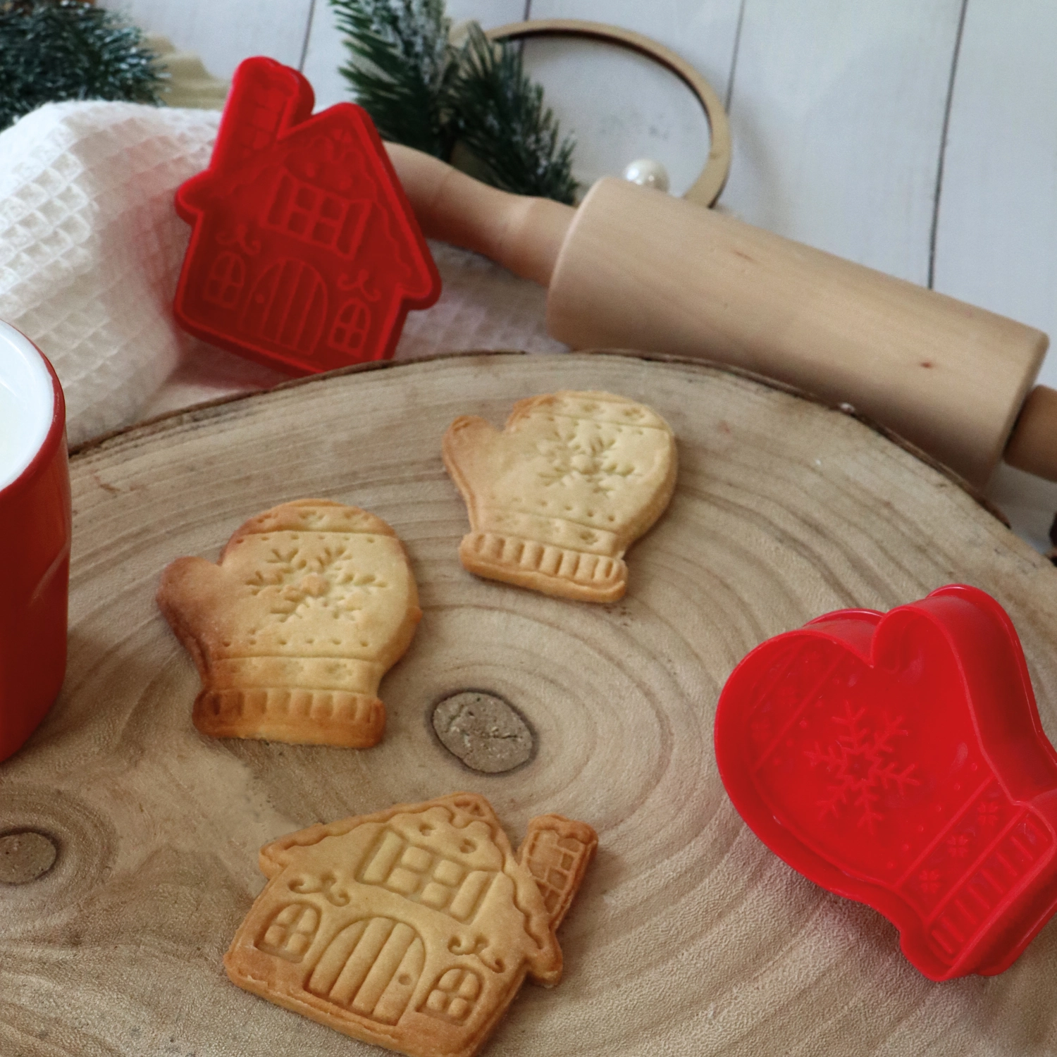 Set de 2 découpoirs éjecteurs de Noël