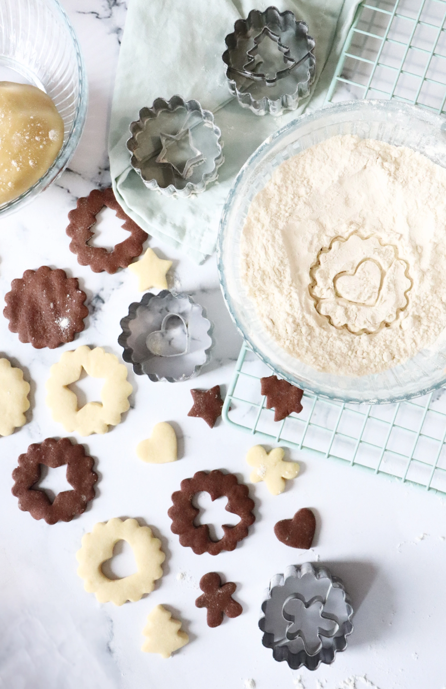 Set de 4 découpoirs éjecteurs linzer