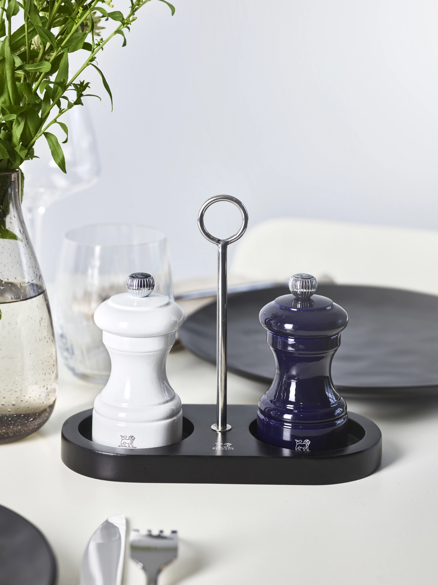 Peugeot Linea schwarzer Halter